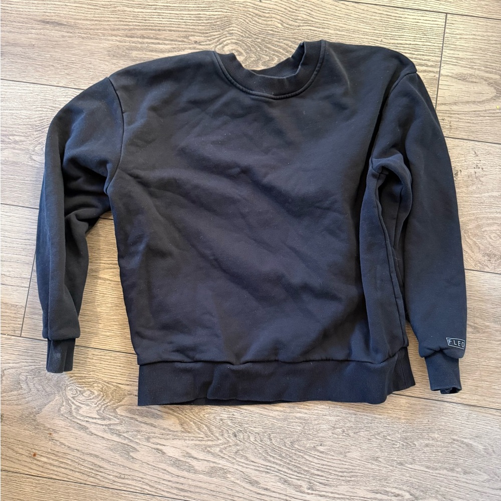 Fleo Black Crewneck Sweater